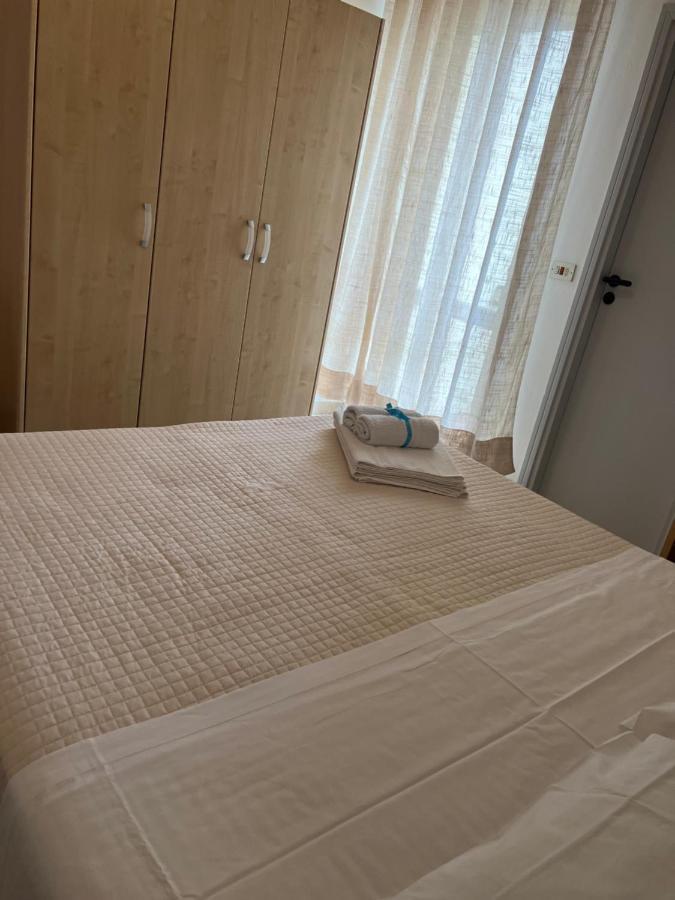 Albergo B&B Serafini 里米尼 外观 照片