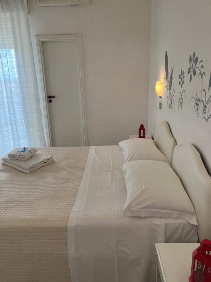 Albergo B&B Serafini 里米尼 外观 照片