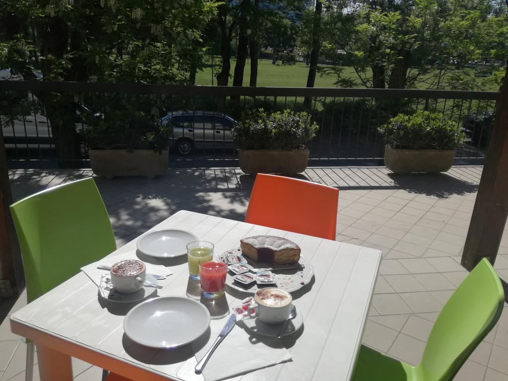 Albergo B&B Serafini 里米尼 外观 照片